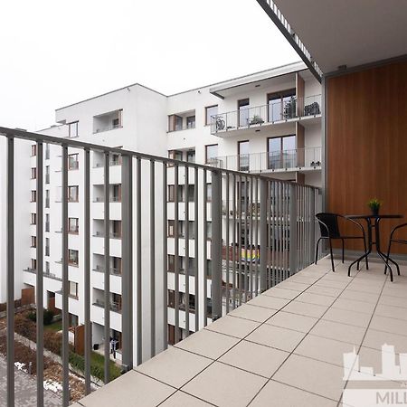 Millennium Awangarda Mint Apartment Варшава Екстериор снимка