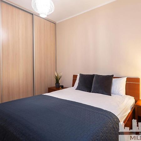 Millennium Awangarda Mint Apartment Варшава Екстериор снимка