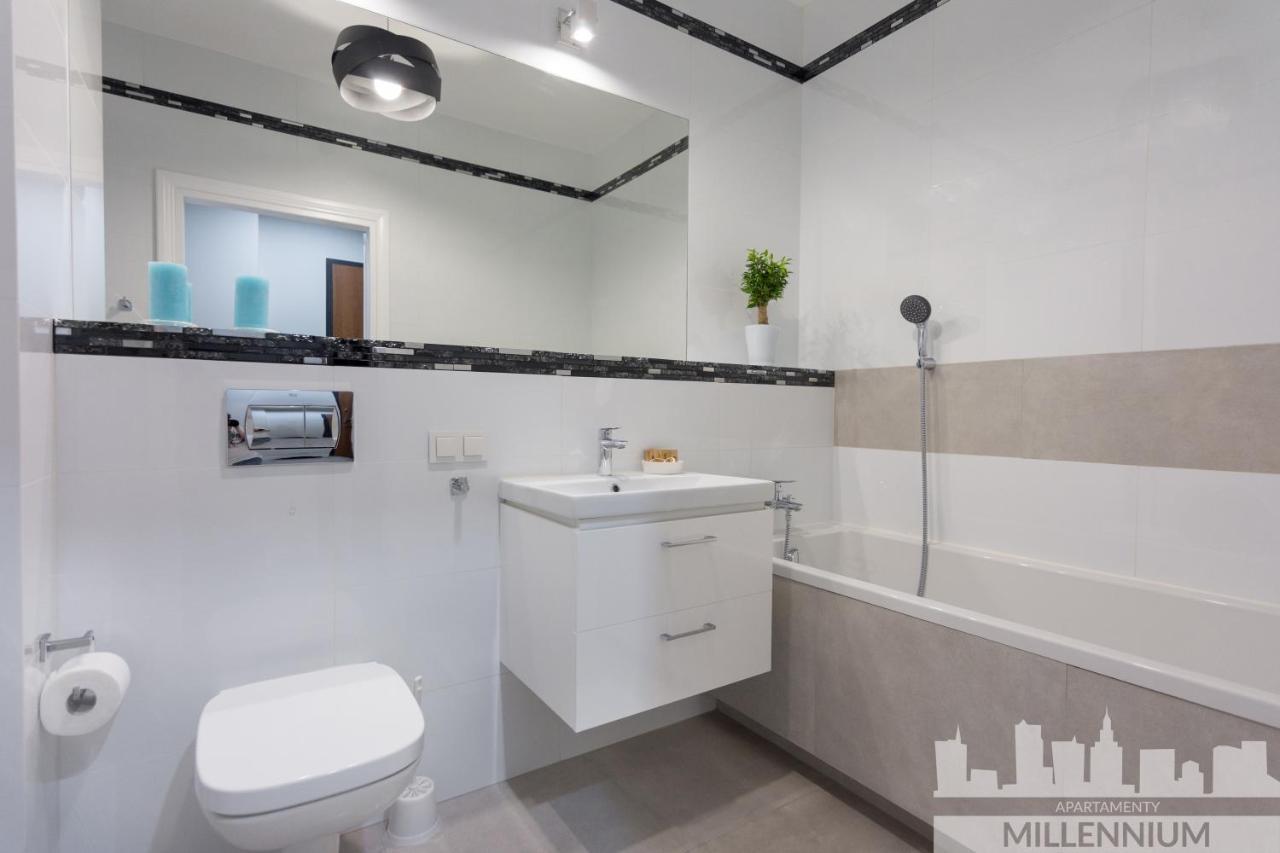 Millennium Awangarda Mint Apartment Варшава Екстериор снимка