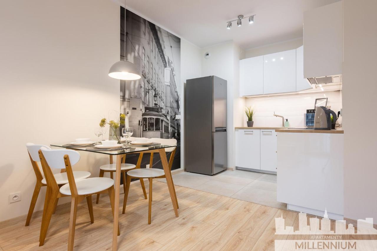 Millennium Awangarda Mint Apartment Варшава Екстериор снимка